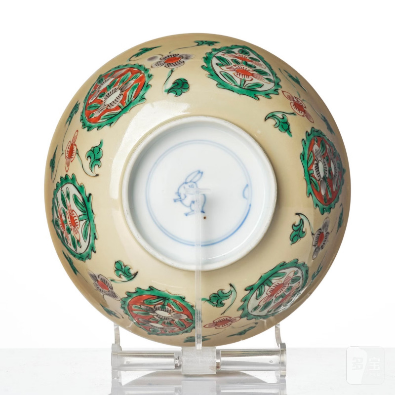 A famille verte bowl and a dish, - 图10
